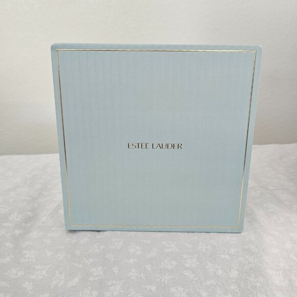 Estee Lauder 1.7 oz - 2 Bottle Gift Set - New - Picture 2 of 9